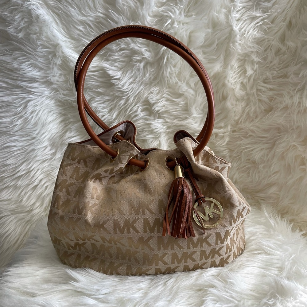 MK HOBO BAG